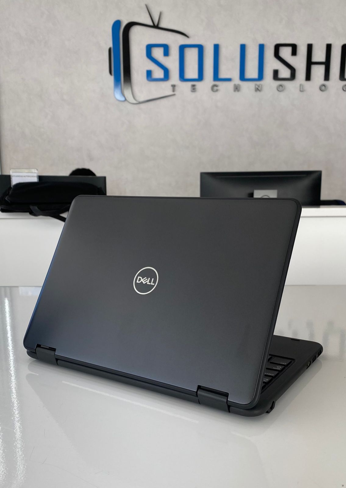 Dell Latitude 3190 2 en 1 REFURBISHED