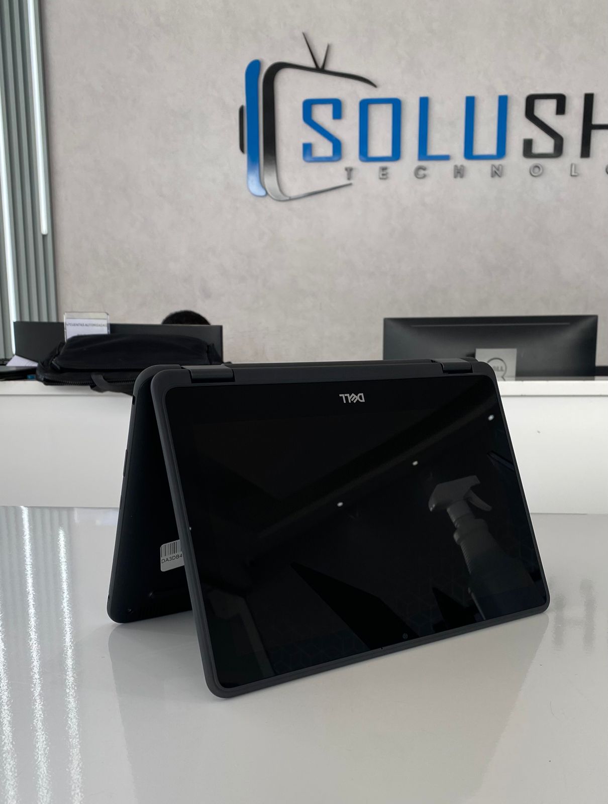 Dell Latitude 3190 2 en 1 REFURBISHED